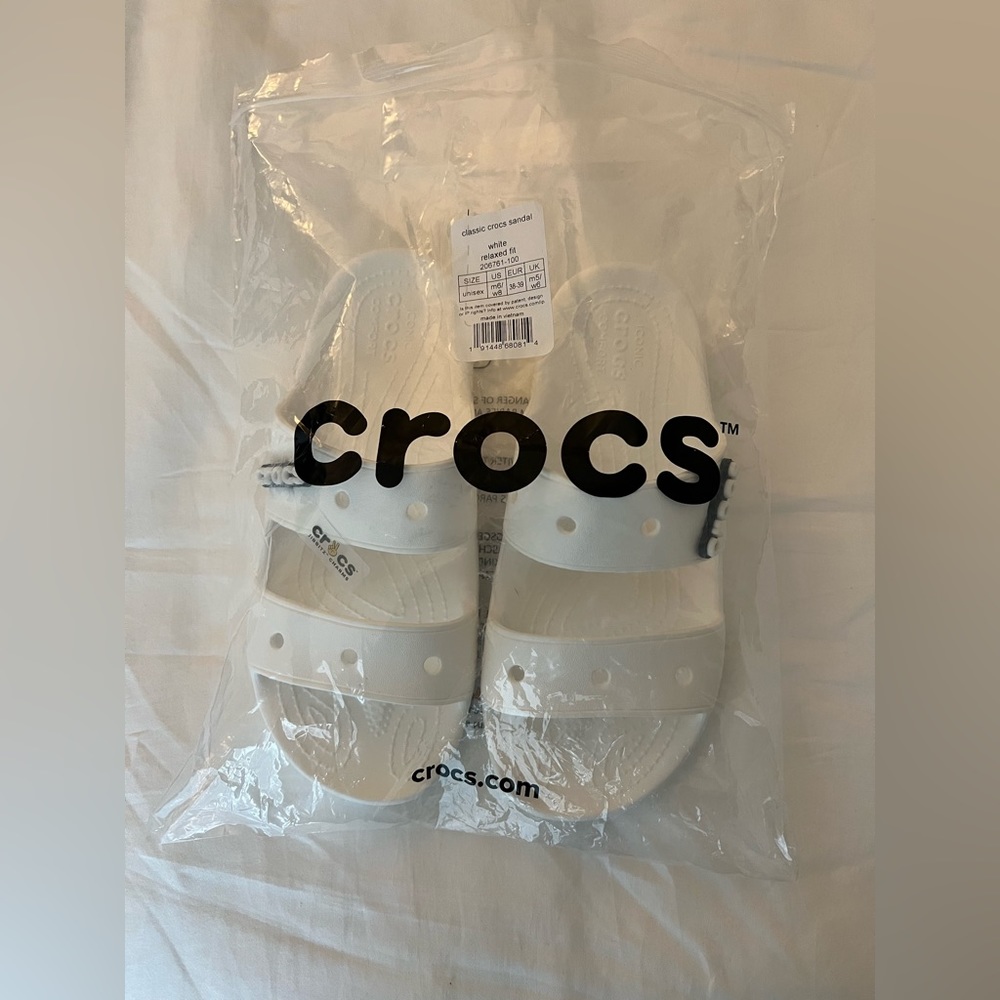 NWT Crocs Adult Classic Sandal